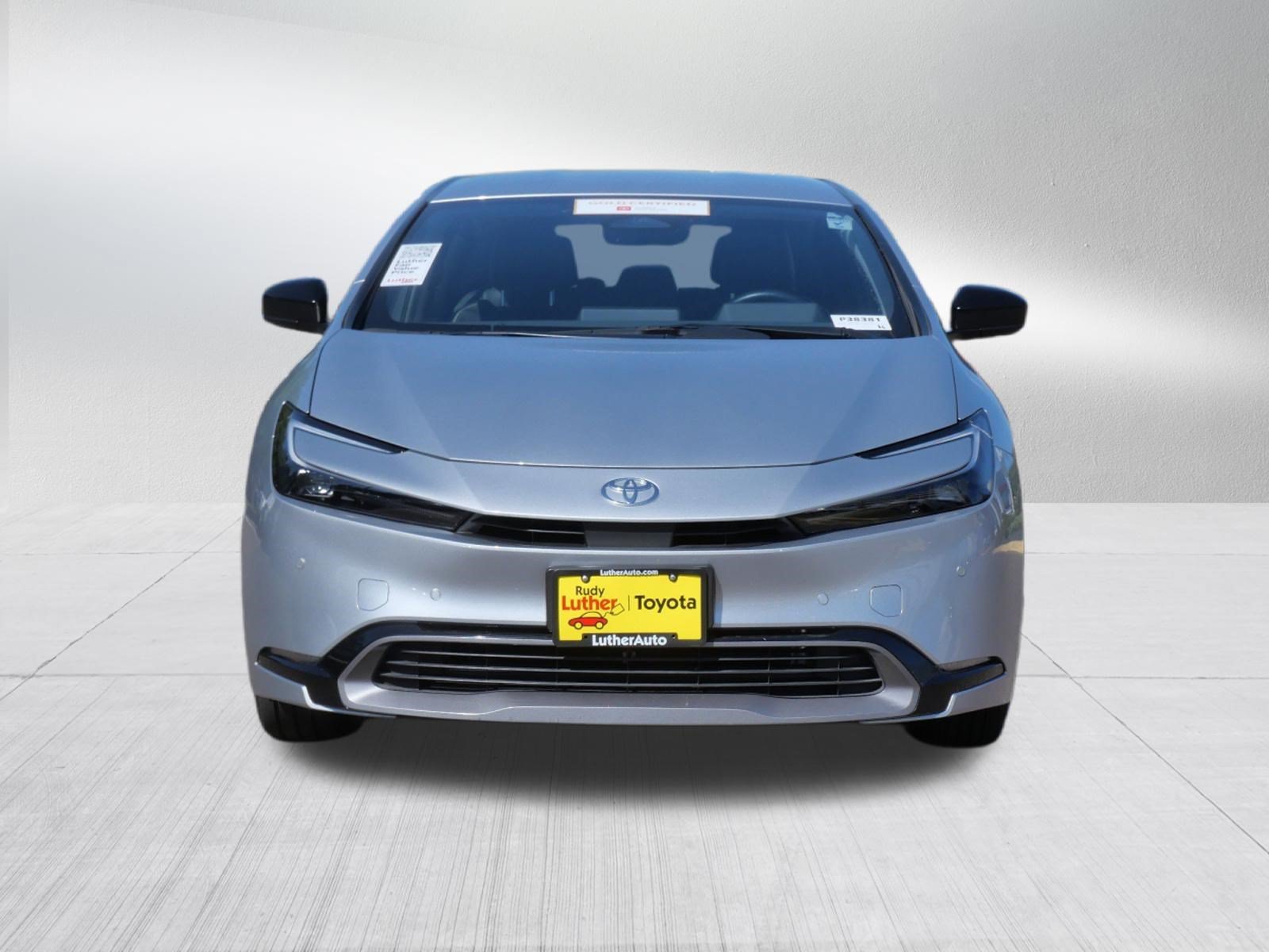 Certified Used 2025 Cutting Edge Toyota XLE image 2