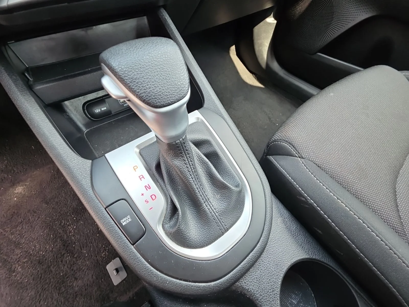 Used 2023 Gray Kia LXS image 20