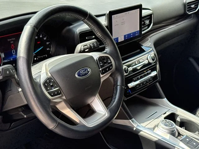 Used 2023 White Ford Limited image 20