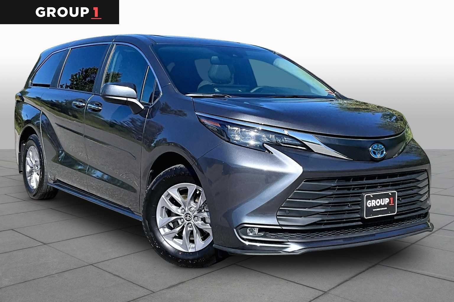 Certified Used 2025 Magnetic Gray Metallic Toyota XLE image 3