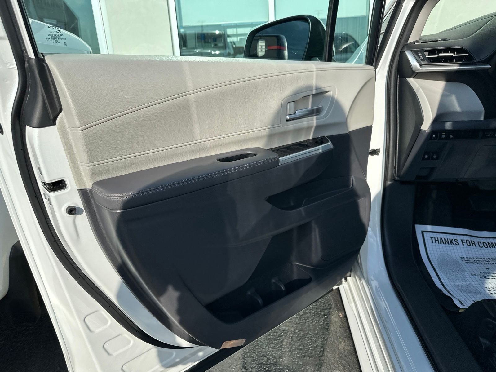 Used 2022 Beige Toyota XLE image 19