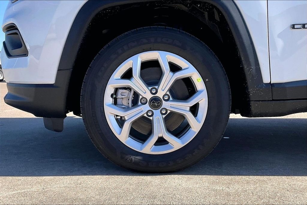 New 2026 Jeep Compass Latitude 4D Sport Utility