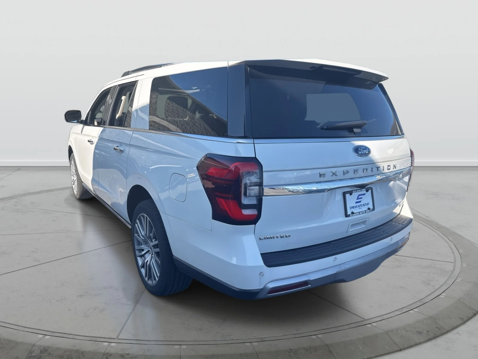 2022 Ford Expedition Limited - Photo 5