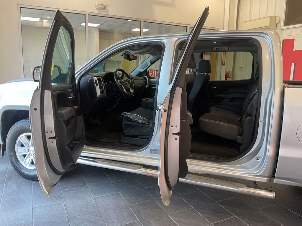 Used 2014 Silver GMC SLE image 11