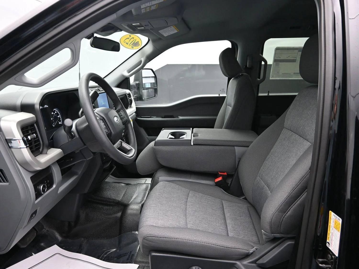 2025 Ford F-250 Super Duty XL - Photo 17
