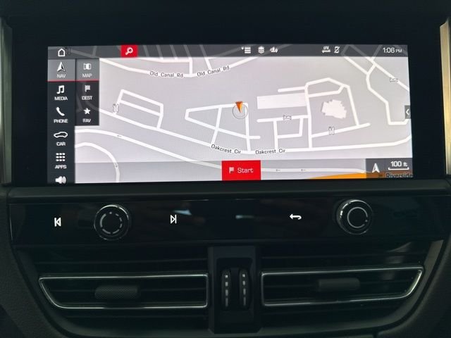 2024 Porsche Macan T - Photo 18