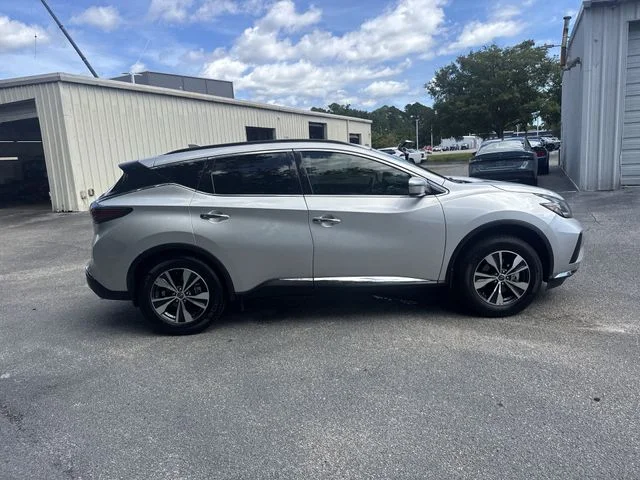 Used 2024 Silver Nissan SV image 4