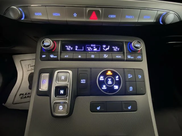 Used 2021 Black Hyundai SEL image 18