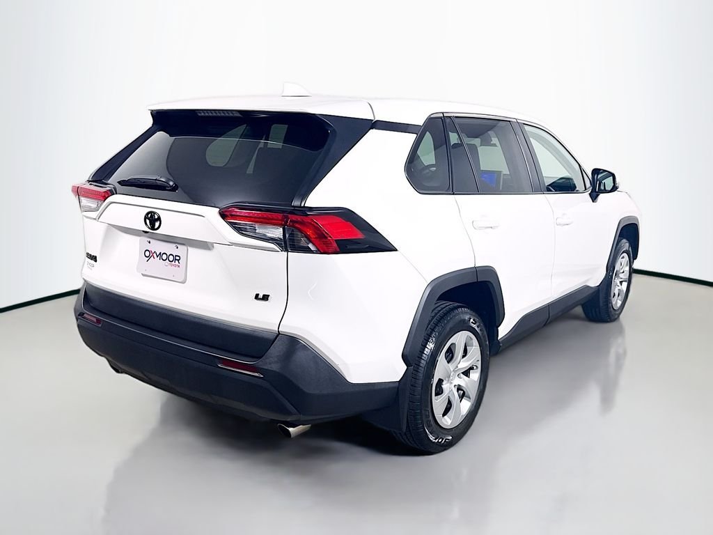 Used 2024 Ice Cap Toyota LE image 7
