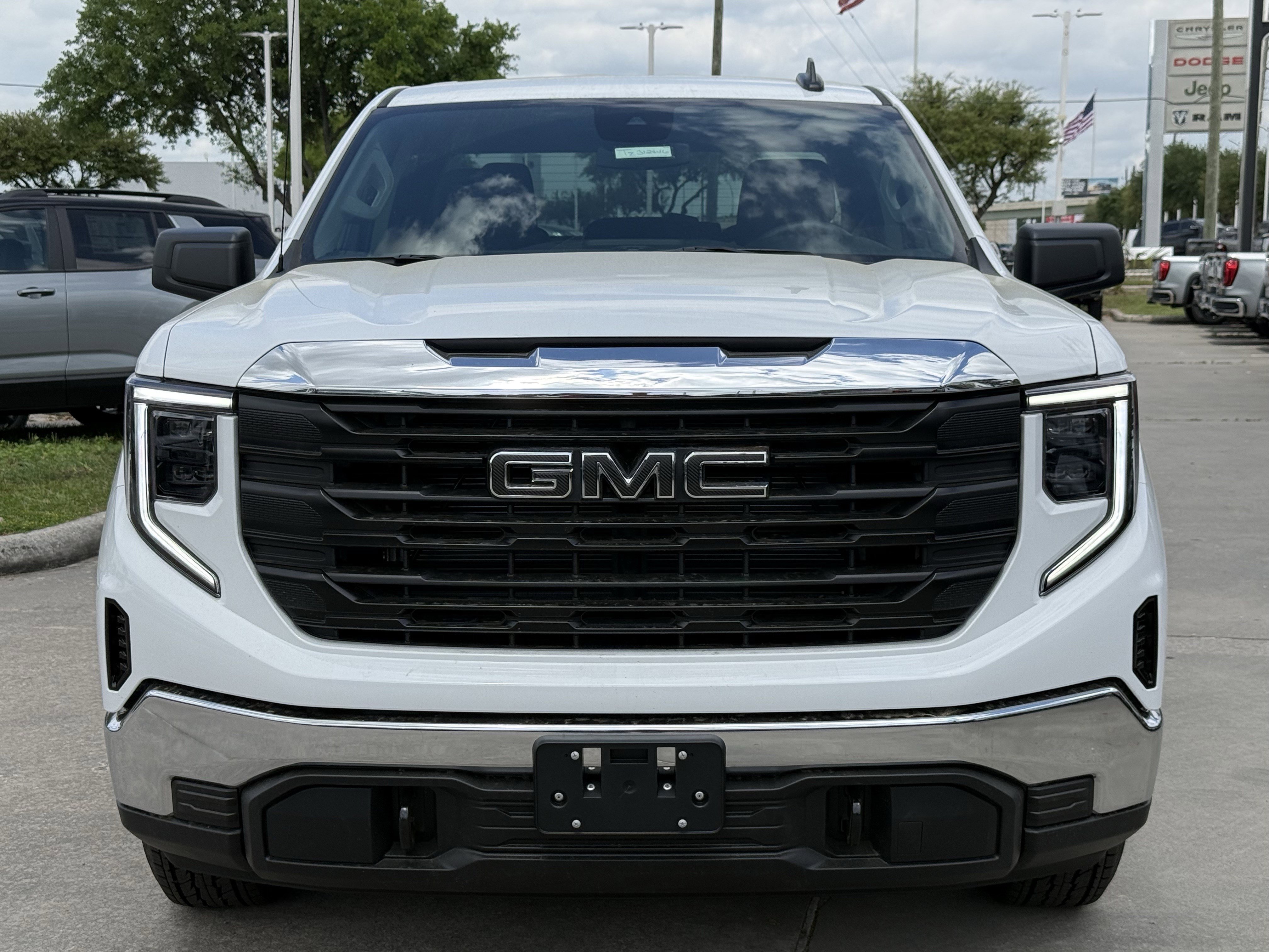 2026 GMC Sierra 1500 Pro - Photo 6