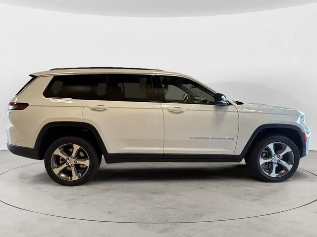 New 2026 White Jeep Limited image 7