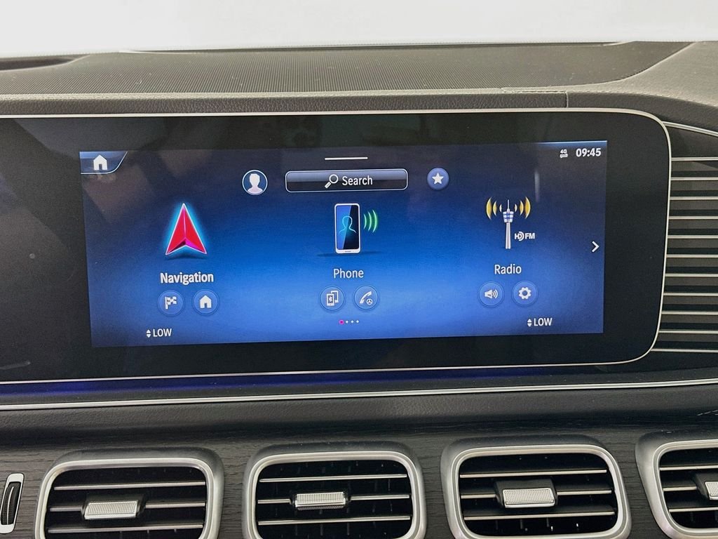 New 2026 Polar White Mercedes-Benz GLS 580 image 15