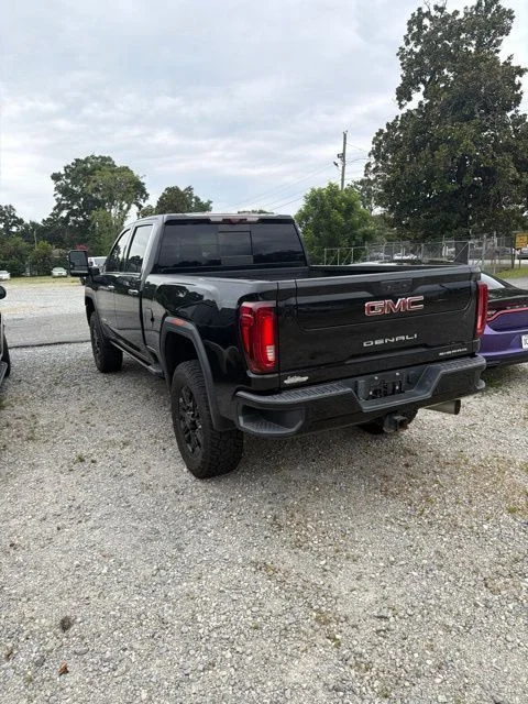 Used 2021 Black GMC Denali image 5