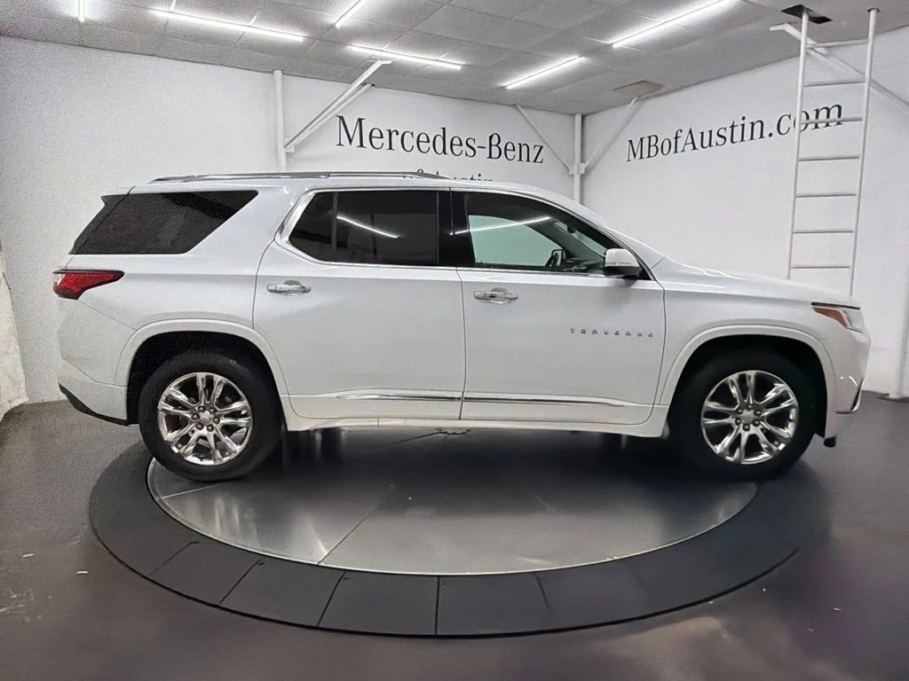 Used 2019 Beige Chevrolet High Country image 8