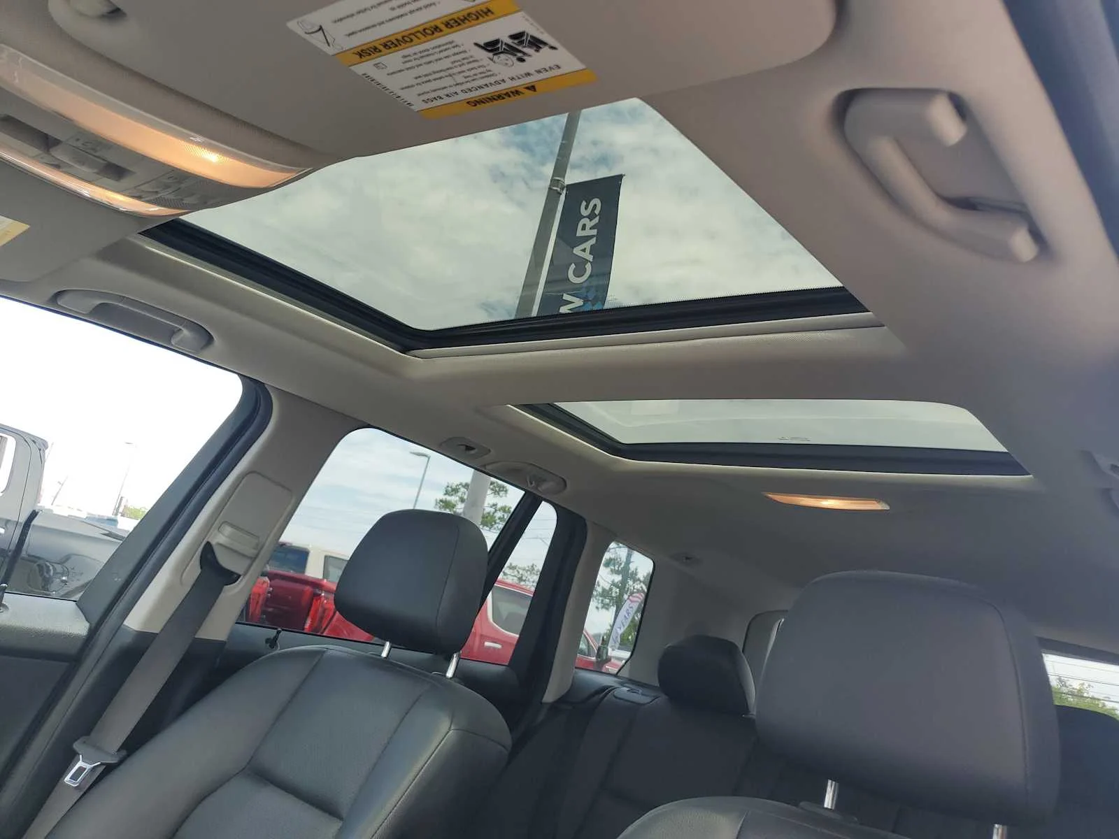 Used 2015  Mercedes-Benz GLK 350 image 19