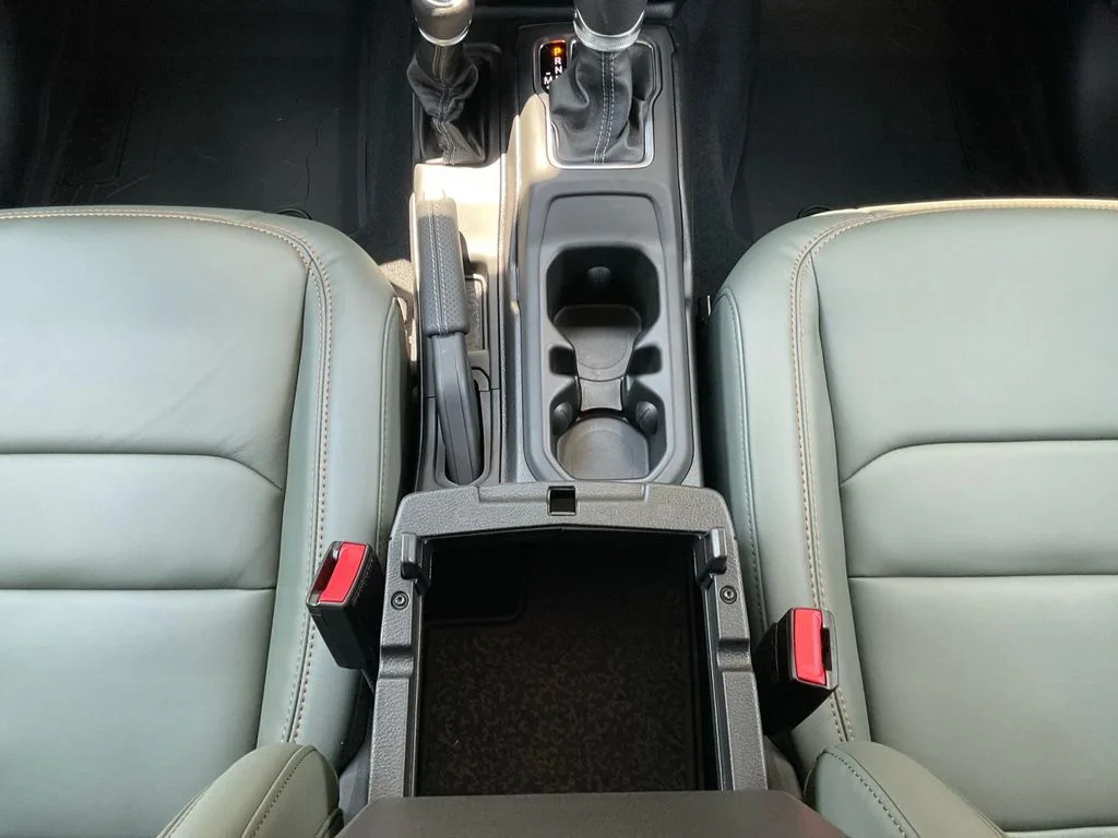 Used 2025 Gray Jeep Mojave image 11