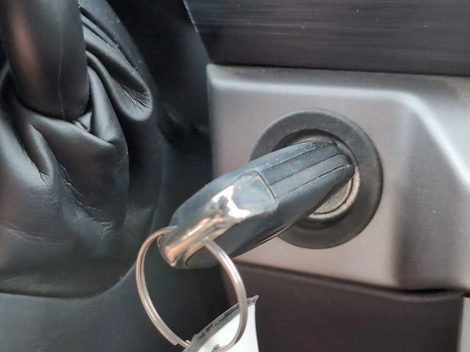 Used 2024 Carbonized Gray Ford XLT image 22