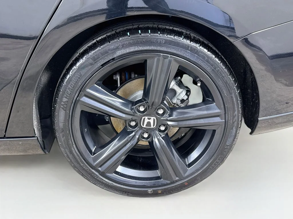 Used 2024  Honda Sport-L image 30