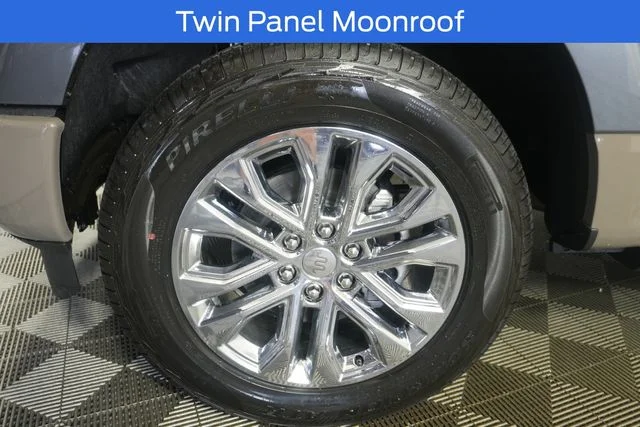 New 2026 Carbonized Gray Metallic Ford King Ranch® image 10
