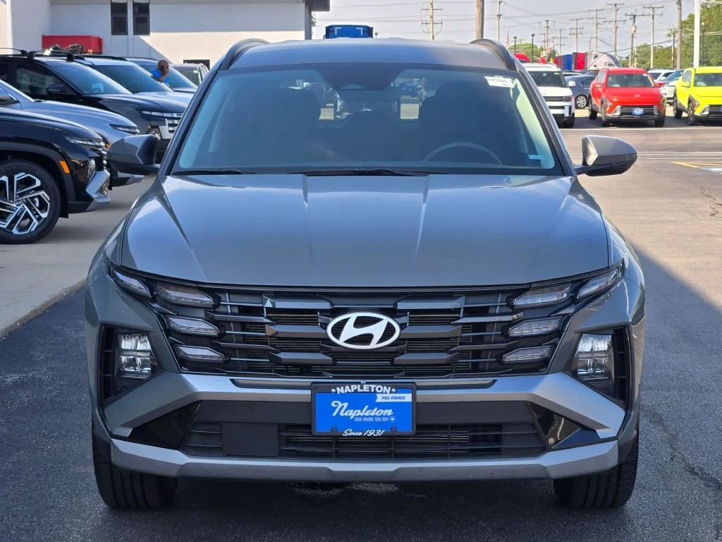 Used 2025 Gray Hyundai SEL image 2