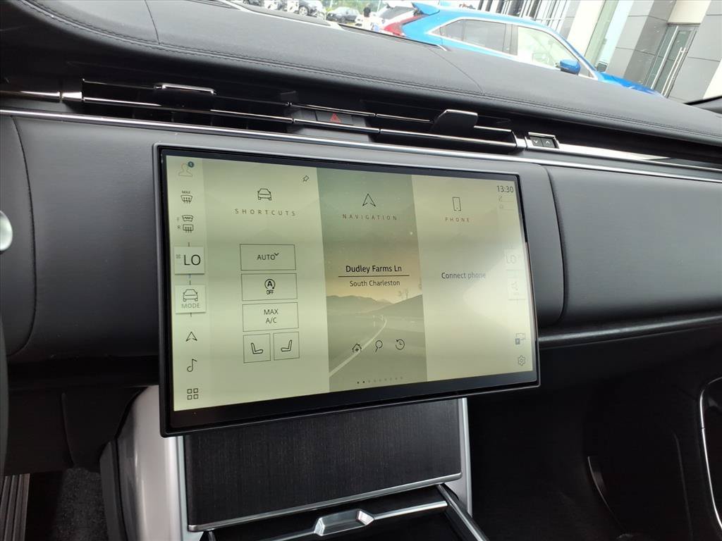 New 2026 Santorini Black Land Rover SE image 19