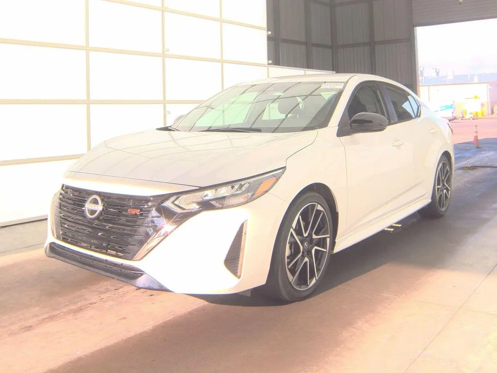 Used 2025 White Nissan SR image 1