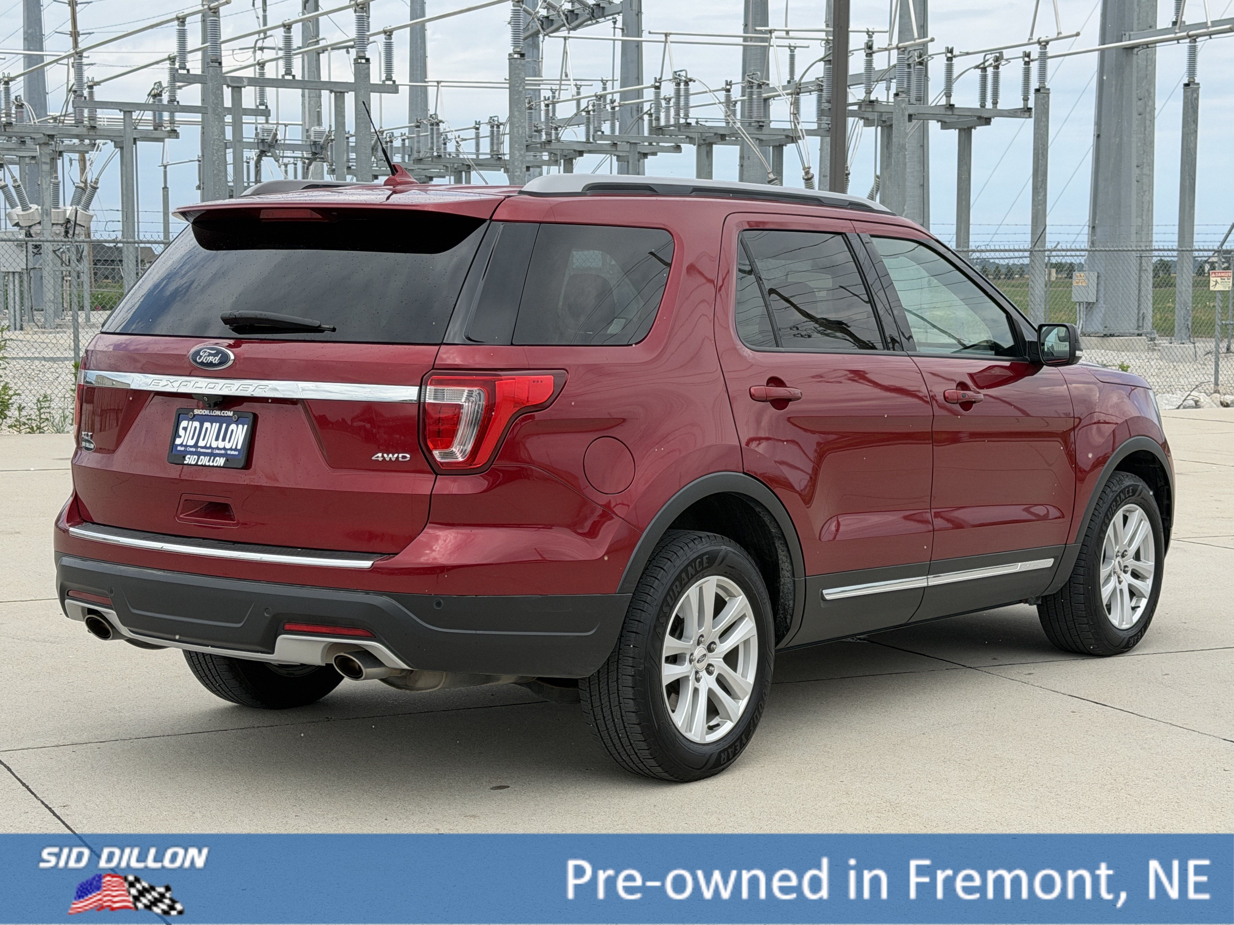 Used 2018 Red Ford XLT image 4