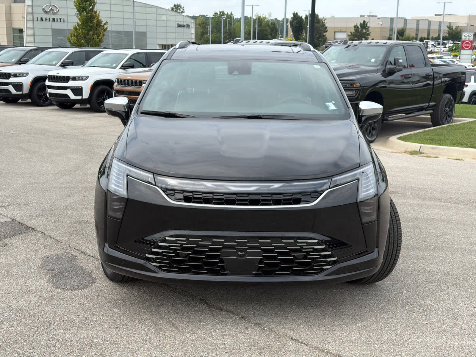 New 2027 Diamond Black Crystal Pearlcoat Chrysler Pinnacle image 3