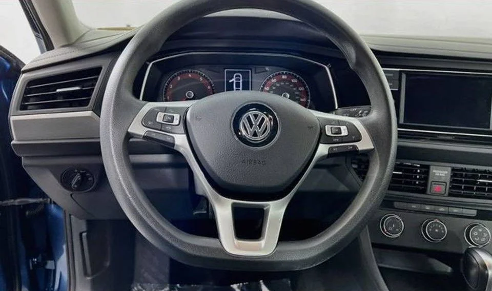 Used 2019 Blue Volkswagen 1.4T S image 13