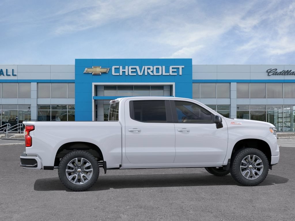 New 2026 Summit White Chevrolet RST image 5