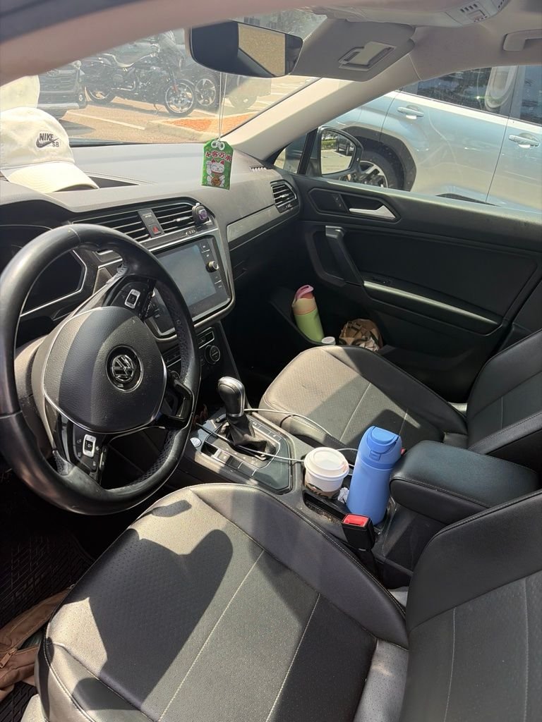 Used 2019 Blue Volkswagen 2.0T SEL image 10