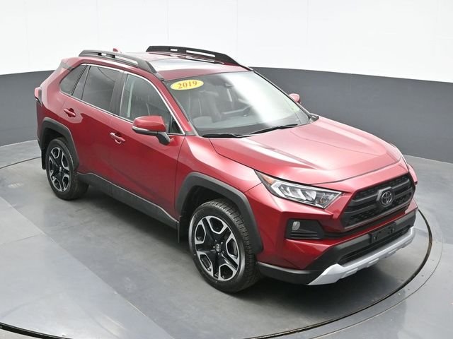 Used 2019 Red Toyota Adventure image 14