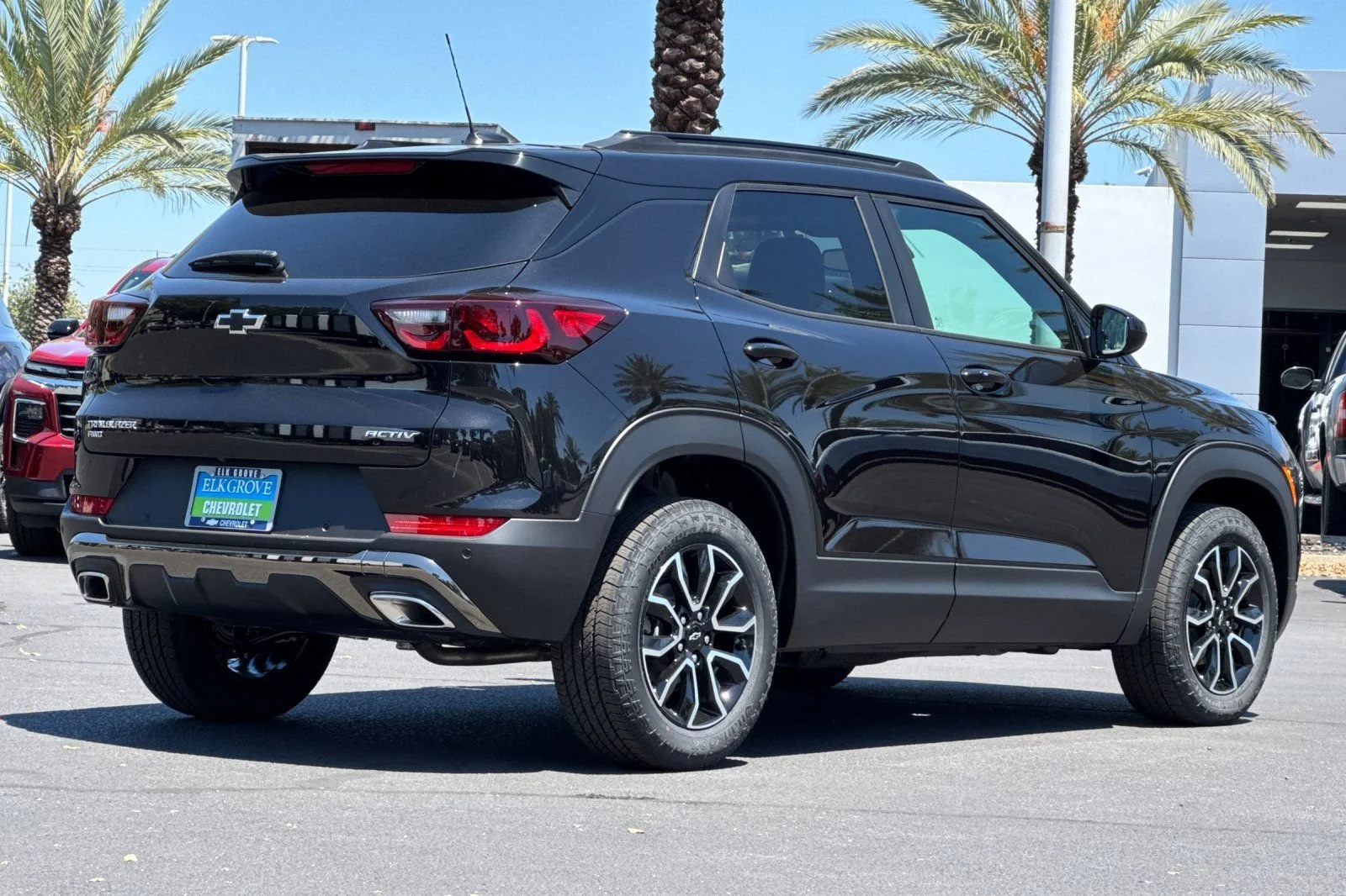 New 2026 Mosaic Black Metallic Chevrolet ACTIV image 3
