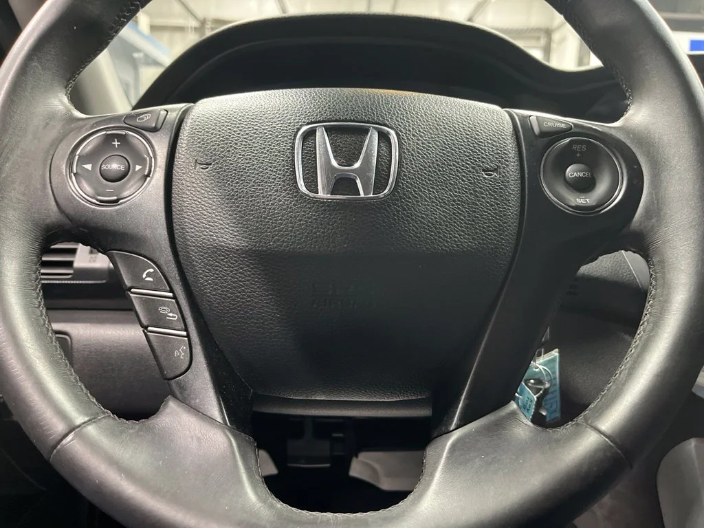 Used 2015 Modern Steel Metallic Honda Sport image 16