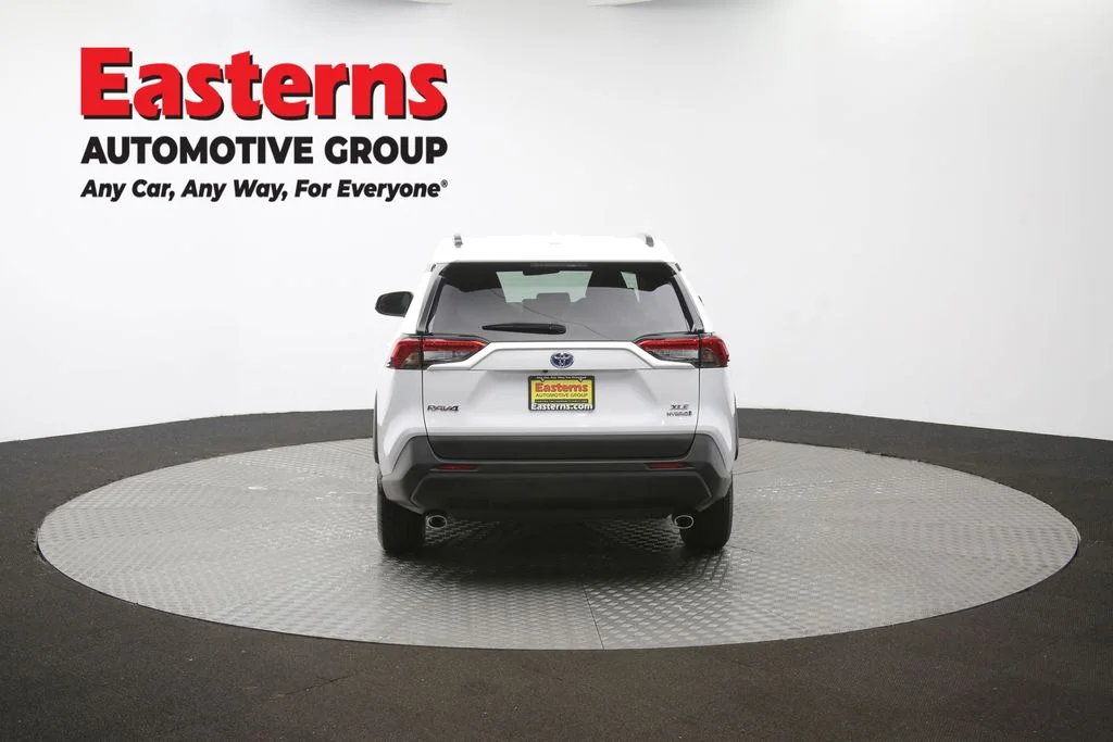 Used 2024 White Toyota XLE image 37