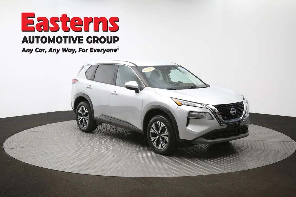 Used 2022 Silver Nissan SV image 50