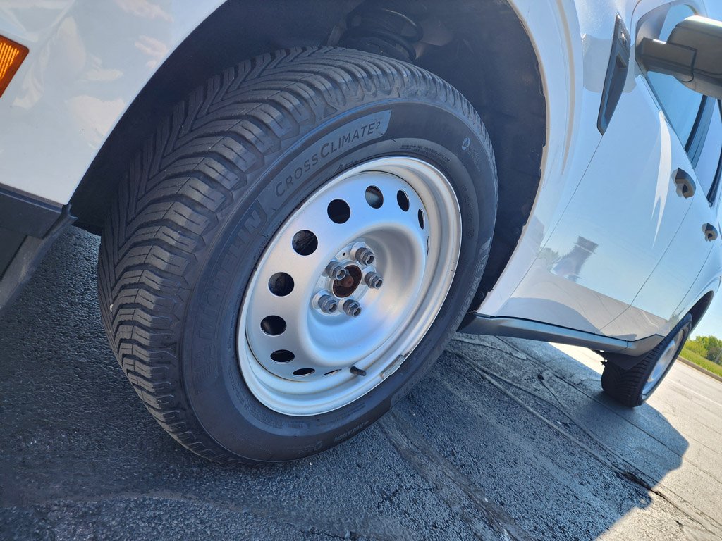 Used 2022 Oxford White Ford XL image 10