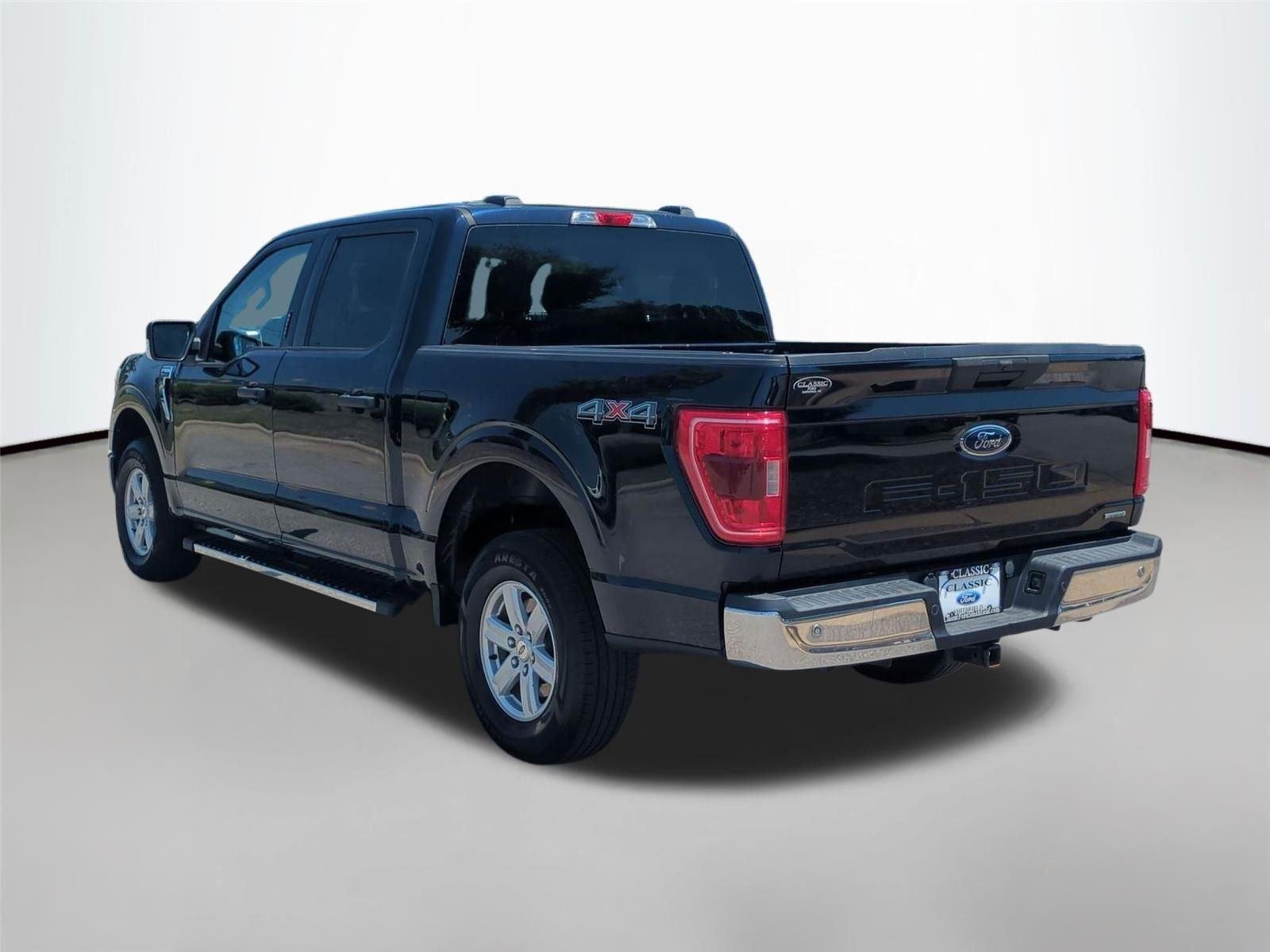 Used 2021 Antimatter Blue Ford XLT image 3