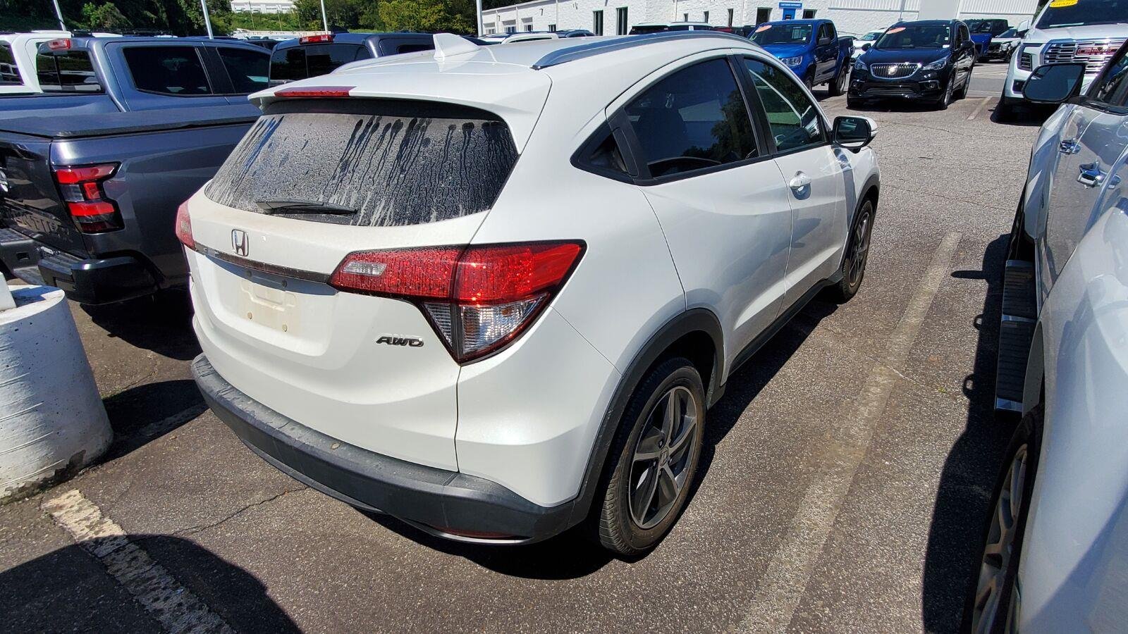 Used 2022 Platinum White Pearl Honda EX-L image 9