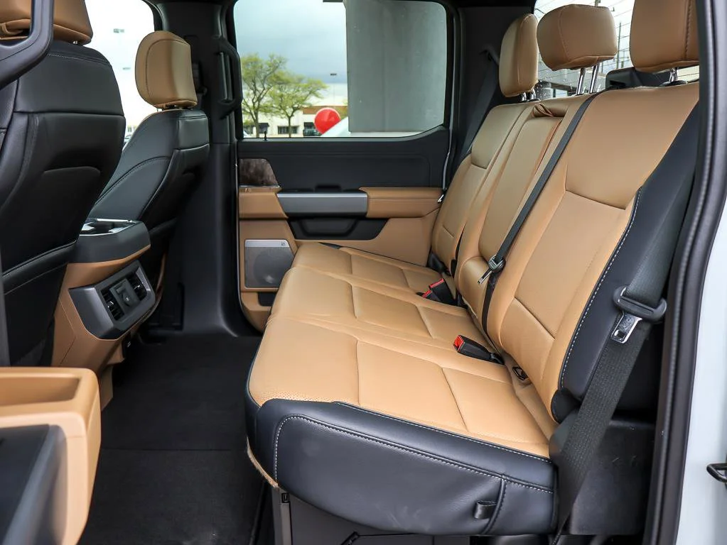Used 2026 Avalanche Ford LARIAT image 23