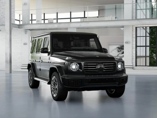 New 2027 MANUFAKTUR Night Black Magno Mercedes-Benz G 580 image 9
