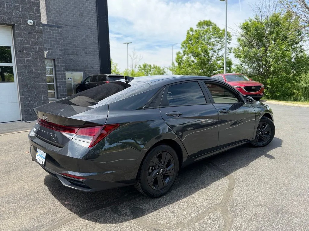 Used 2023 Gray Hyundai SEL image 5
