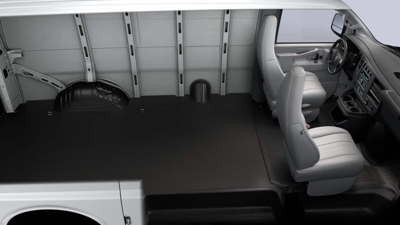 2025 Chevrolet Express Cargo Work Van - Photo 7