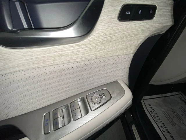 Used 2023 Black Hyundai Calligraphy image 13