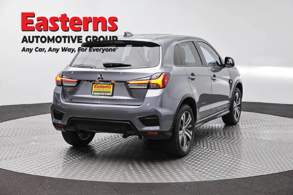 Used 2024 Gray Mitsubishi 2.0 ES image 5