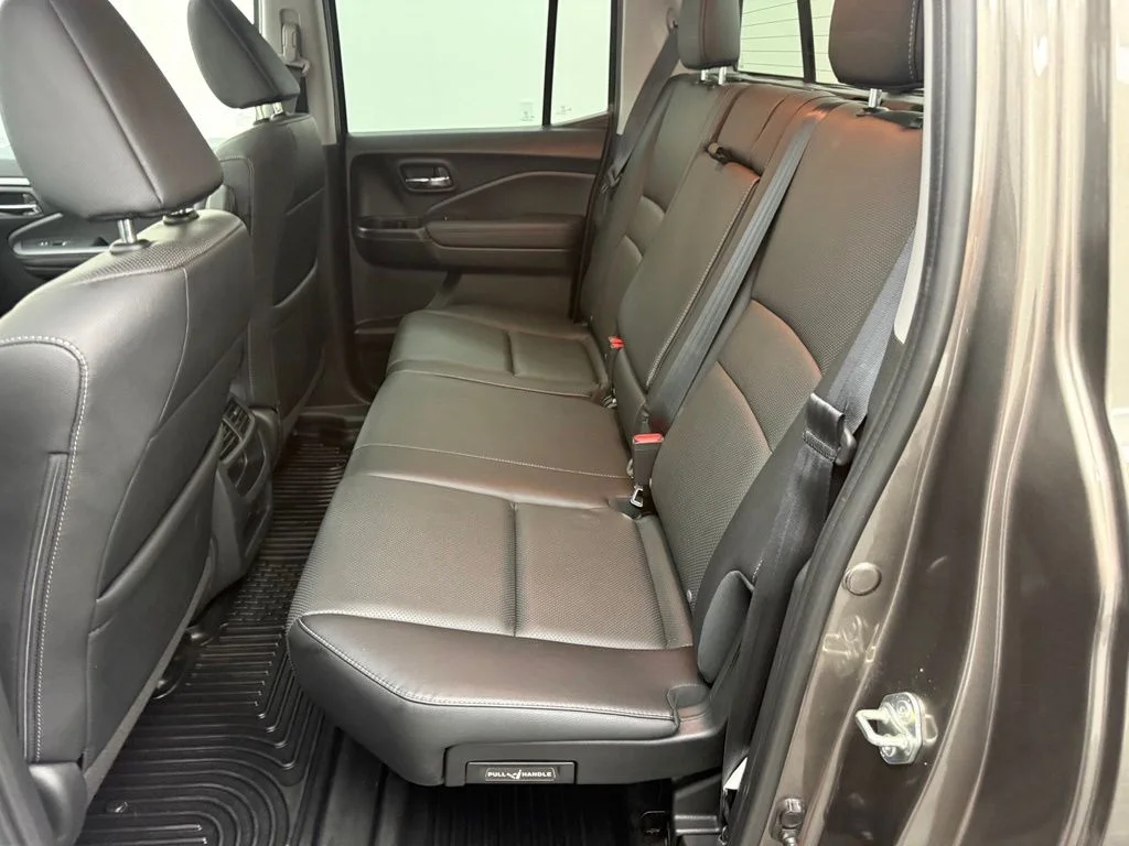 Used 2020  Honda RTL image 39