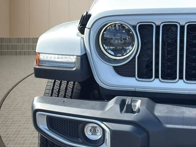 2025 Jeep Wrangler 4-Door Sahara - Photo 11