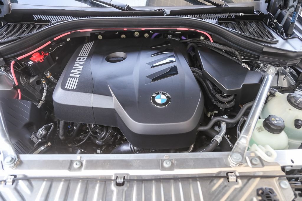 Used 2026 Skyscraper Grey Metallic BMW 30 xDrive image 24
