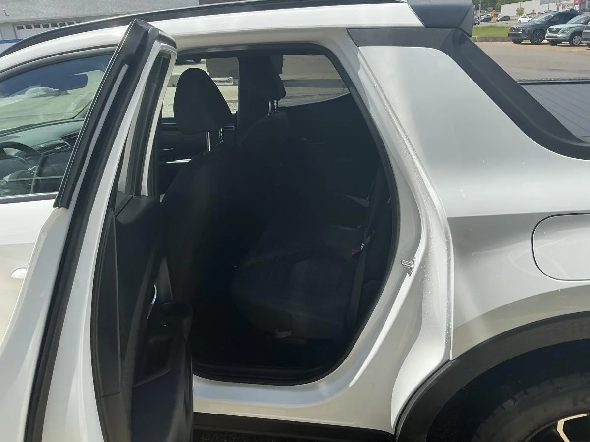 Used 2024 White Hyundai Preferred image 32