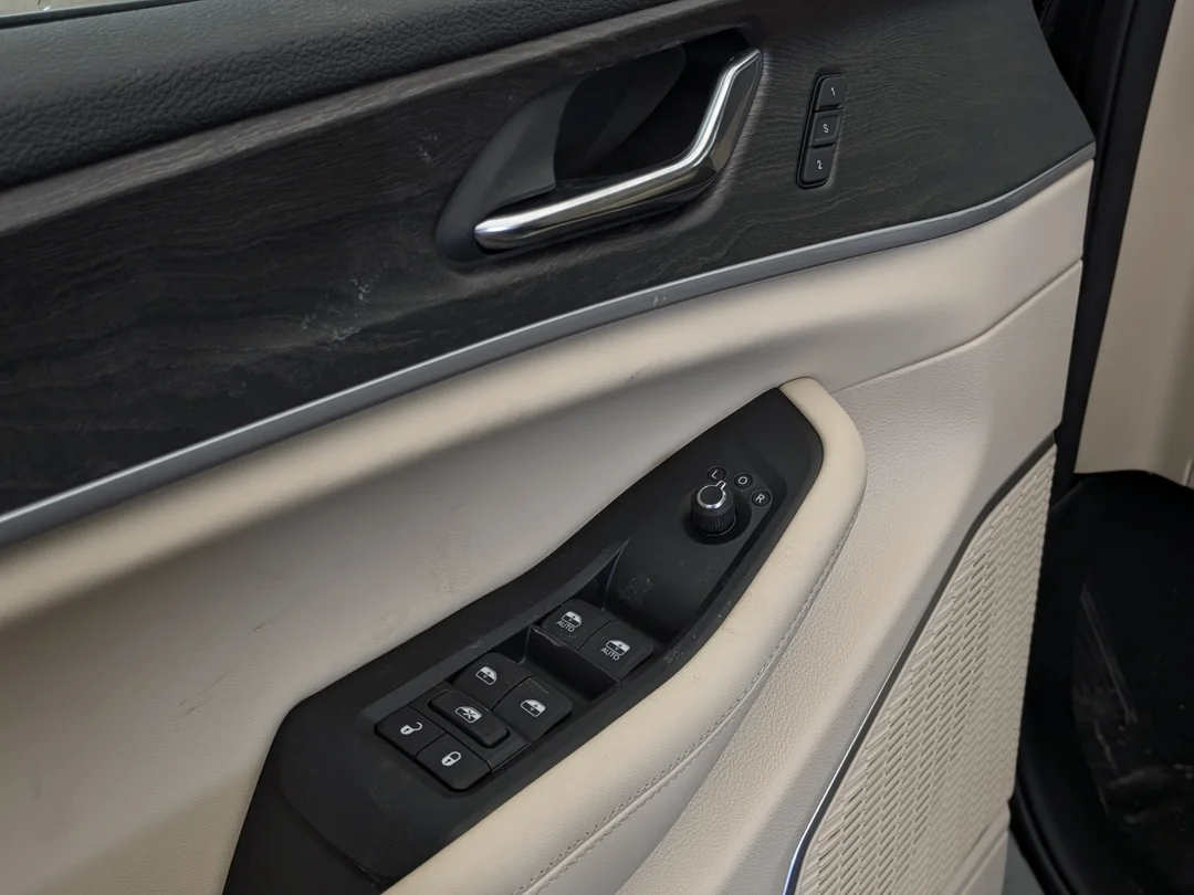 New 2026 Black Jeep Limited - - 4x4 - Panoramic Sunroof - Luxury Tech II - 9 Amplified Speakers - Remote Start & More! image 13
